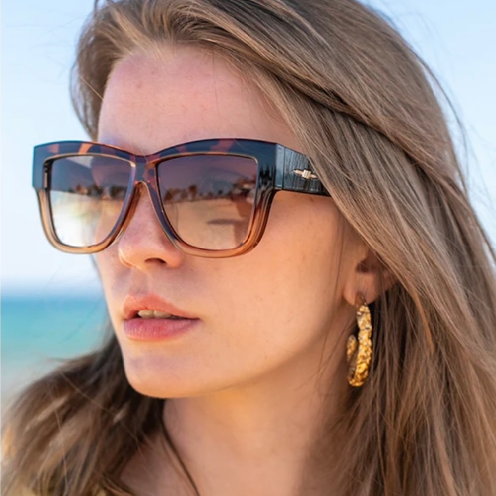 Le Specs Total Eclipse B sunglasses